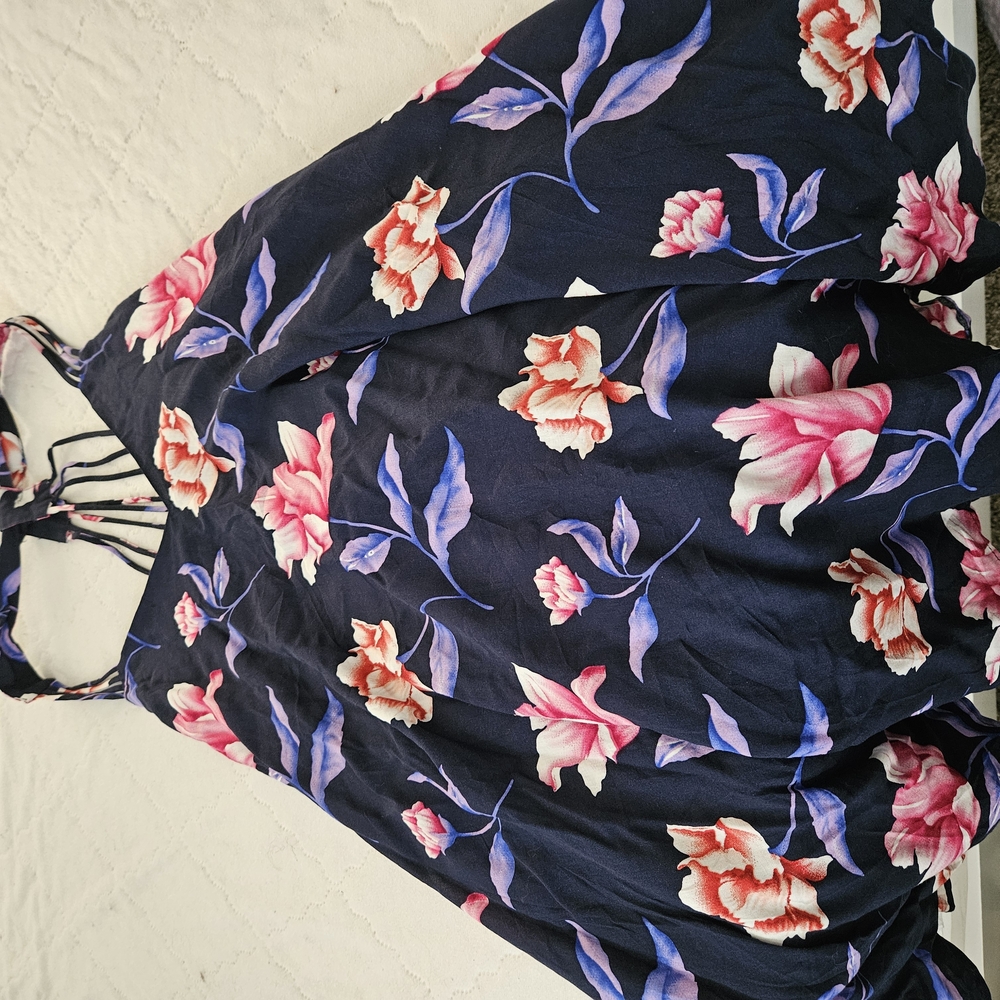 Aakaa Floral Dress - Navy and Pink
